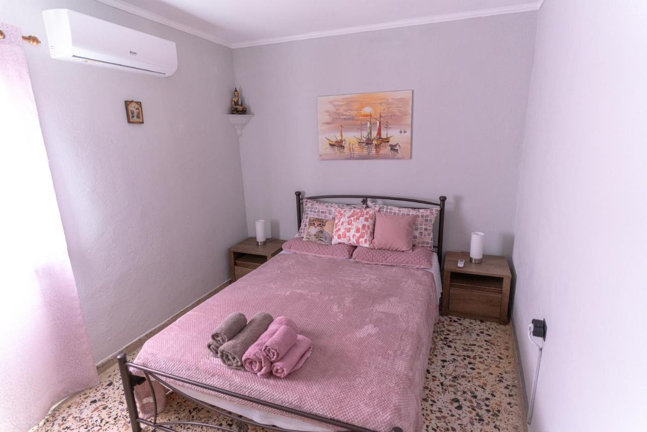 Villa Tilemachos House Kato Garouna Esterno foto